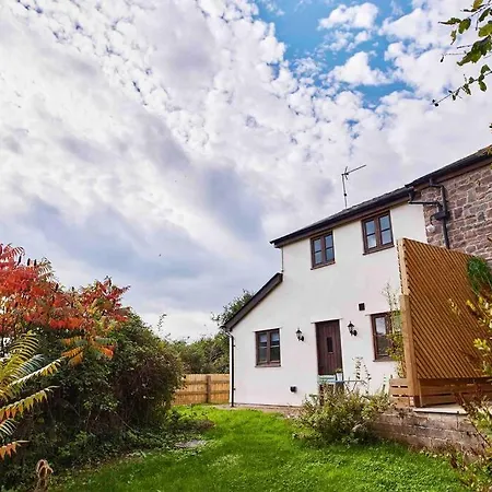 Bentra - Boutique Cottage At Harrys Cottages Pen-y-Clawdd Exterior photo