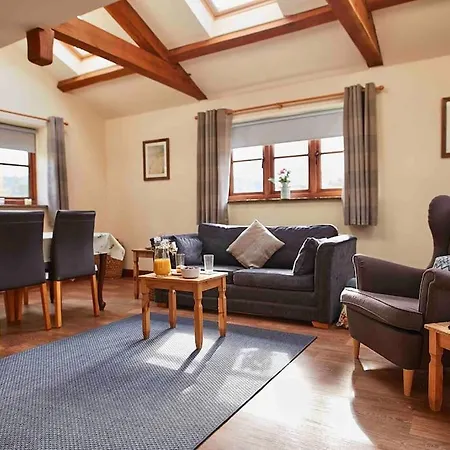 Bentra - Boutique Cottage At Harrys Cottages Pen-y-Clawdd Exterior photo