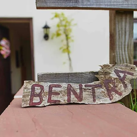 Bentra - Boutique Cottage At Harrys Cottages Pen-y-Clawdd Exterior photo
